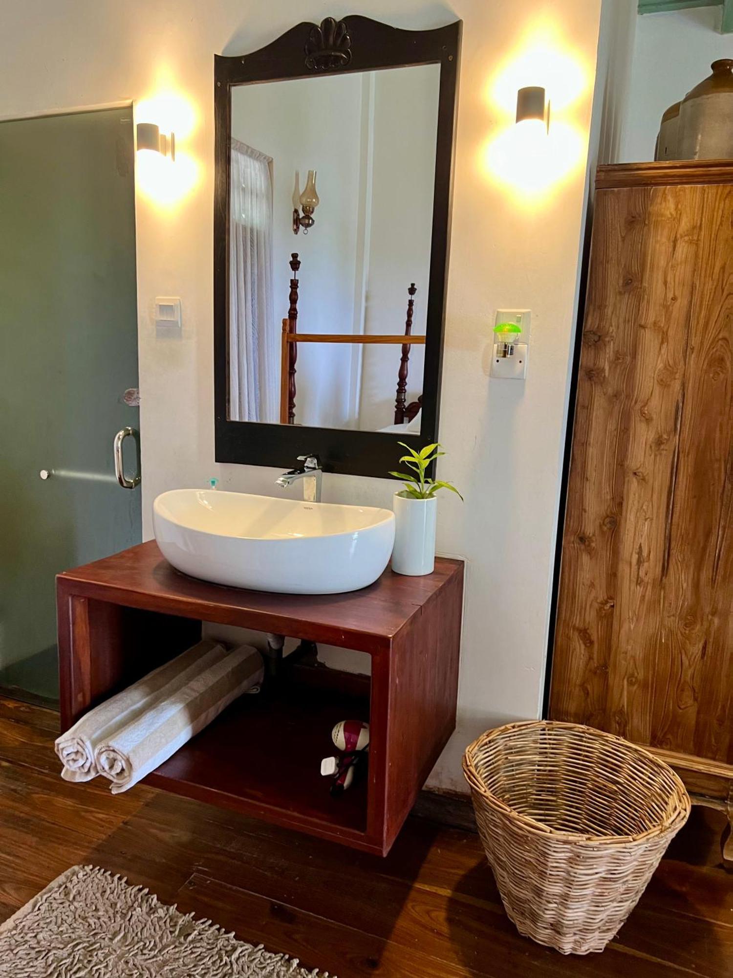 Villa Seven Faces-Luxury Escape,Stunning Views With Private Pool For A Couple Or Family! Гале Екстериор снимка